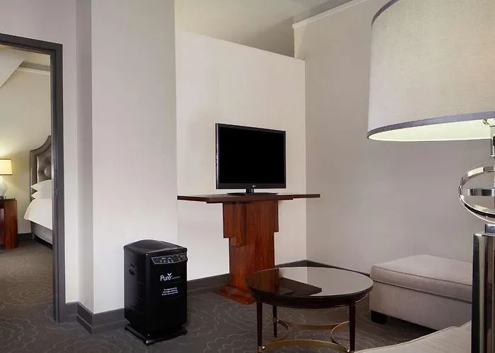 Hotel Silversmith And