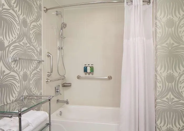 Hotel Silversmith And